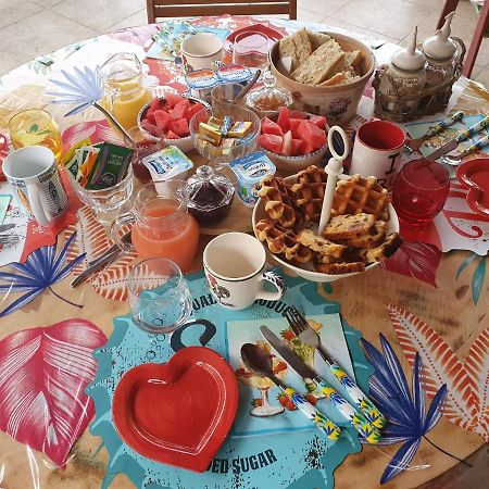 Fenetre Sur Les Alpilles Bed and Breakfast Saint-Martin-de-Crau Buitenkant foto