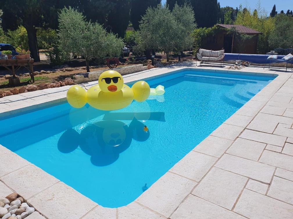 Fenetre Sur Les Alpilles Bed and Breakfast Saint-Martin-de-Crau Buitenkant foto