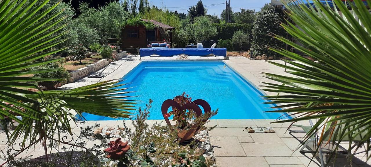 Fenetre Sur Les Alpilles Bed and Breakfast Saint-Martin-de-Crau Buitenkant foto