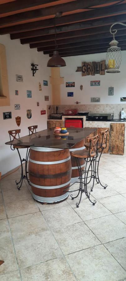 Fenetre Sur Les Alpilles Bed and Breakfast Saint-Martin-de-Crau Buitenkant foto
